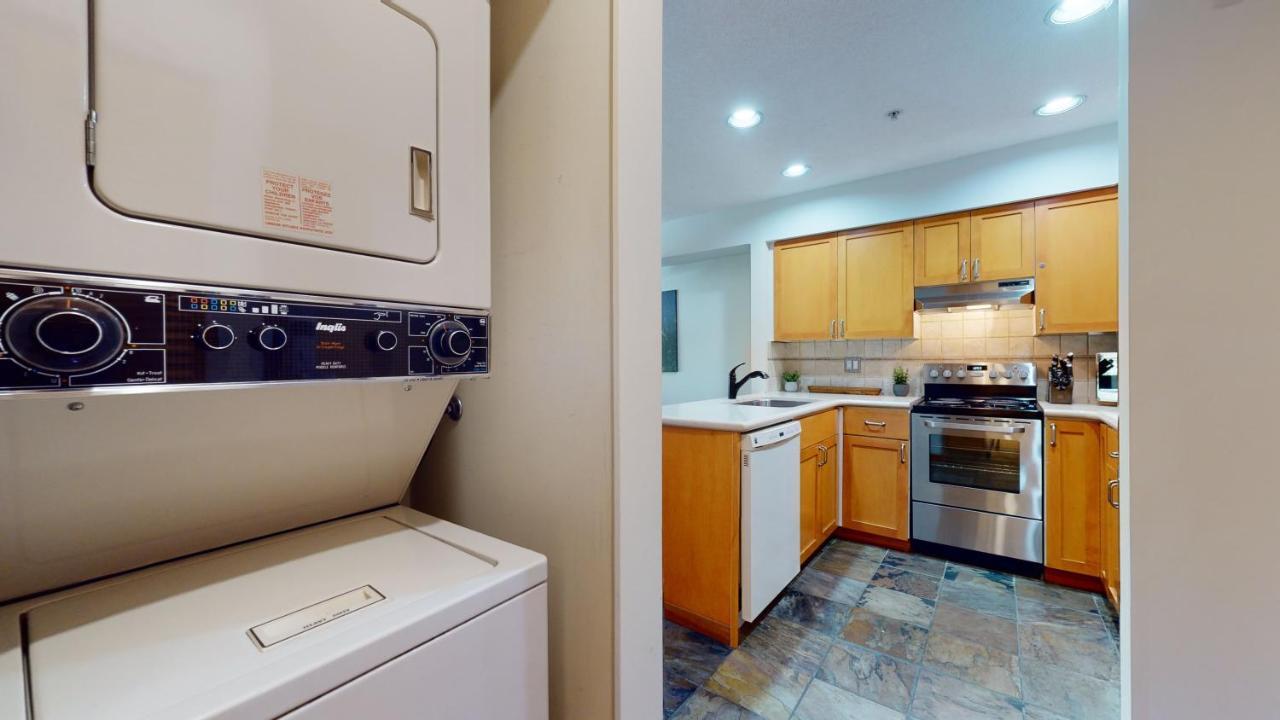 Cozy 1br, Steps From Creekside Gondola By Harmony Vacations * Whistler
